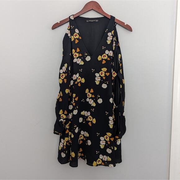 Women's ZARA Bow Peekaboo Lace Up Sleeve Black Floral Mini Dress XS Fall - Picture 4 of 7